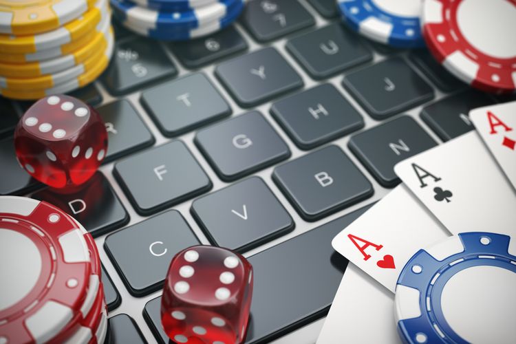 Read more about the article Belajar Waktu Tepat Untuk Flod dalam Poker Online